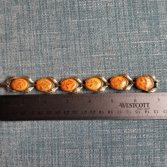 Vintage Signed Coro Confetti Lucite Bracelet - Picture 3 of 5